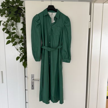 Green dress