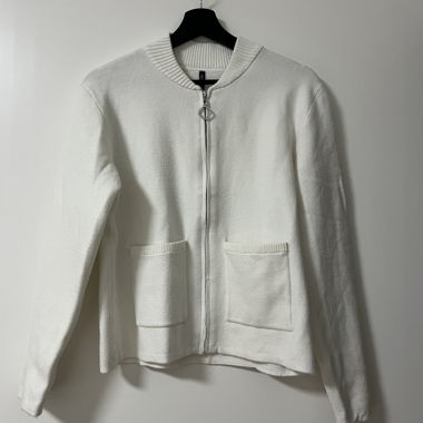 White knitted cardigan