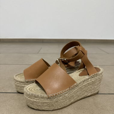 Sandali plattform 