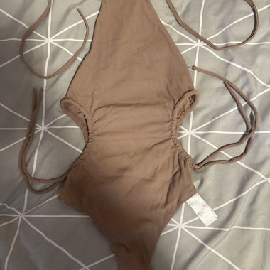 Body Marrone