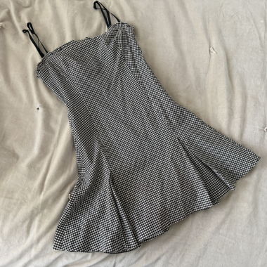 Robe vichy noire et blanche Zara