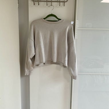 Felpa Mango crema corta cropped