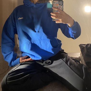 Hoodie / sweat à capuche bleu Nude Project
