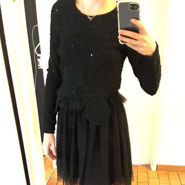 Robe noire en chiffon