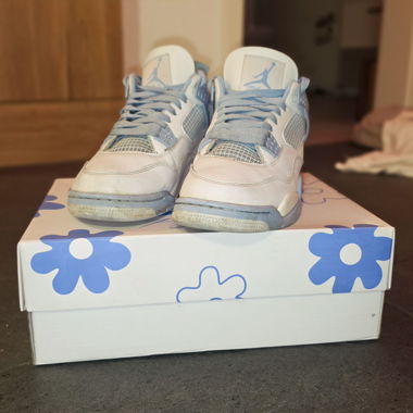 Air Jordan 4 Azzurro Chiaro