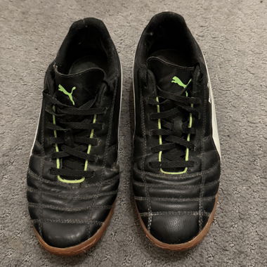 Puma indoor shoes size EUR 42