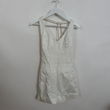 Weisser Halter-Jumpsuit