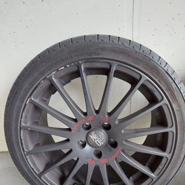 VW Golf Pneus et Jantes OZ racing
