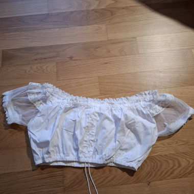 Dirndlbluse