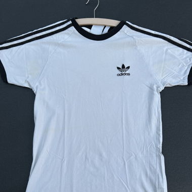 T-Shirt Adidas