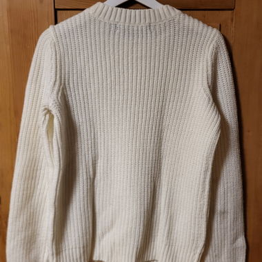 White knitted sweater