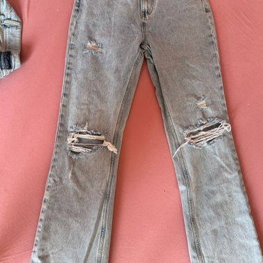 Jeans Ruby strappati a lavaggio chiaro