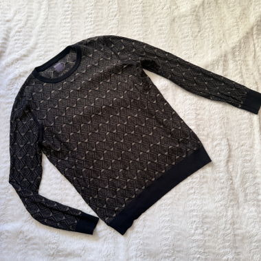 Mid-season sweater