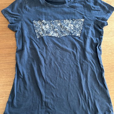 Tshirt Levi’s Size M