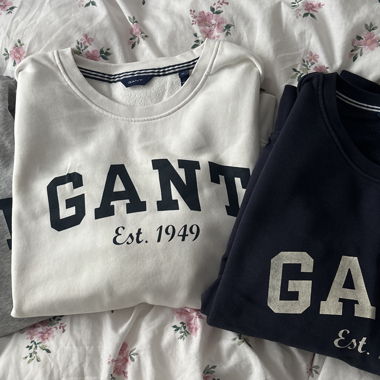 GANT blue sweatshirt