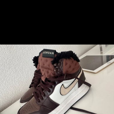 Nike Jordan 1