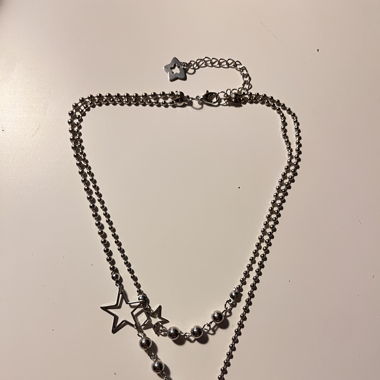 Necklace with 3 charms and layers