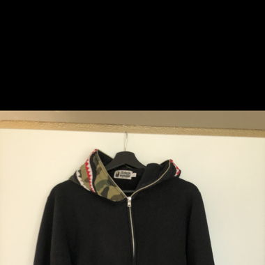 bape zip up hoodie