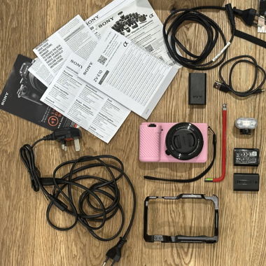 Sony ZV-E10L mit 16–50mm Objektiv – wie neu