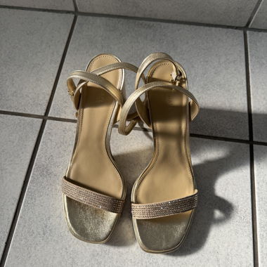Sandali con tacco alto dorati: Michael Kors