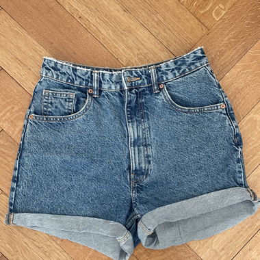 Short in jeans ZARA