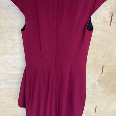 Bordeauxfarbenes Voodoo  Kleid