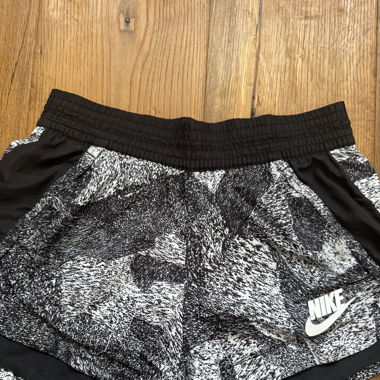 Nike woman shorts 