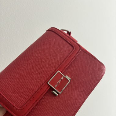 Valentino Tasche rot