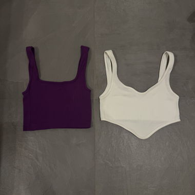 Set of 2 sleeveless Zara tops