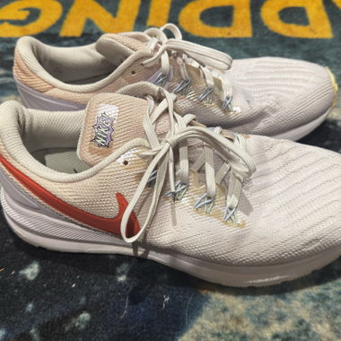 Nike-Sneakers rosa chiaro