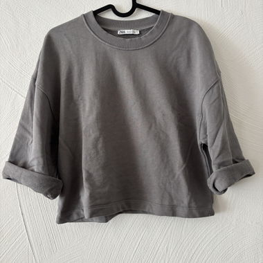 T-Shirt oder kurzes Sweatshirt grau Zara Grösse S
