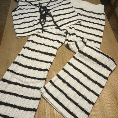 Gestreiftes Strick-Set