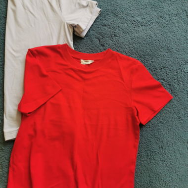 Reserved red T-shirt 