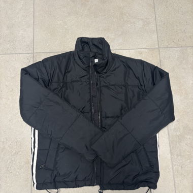 Schwarze Adidas Daunenjacke