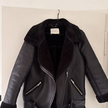 Zara Kunstlederjacke