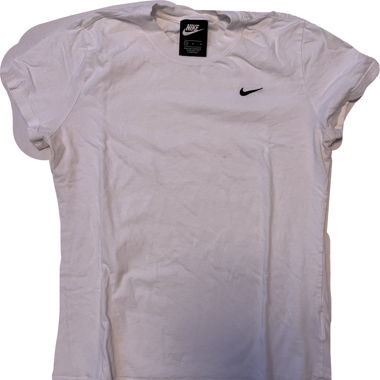 White nike t-shirt