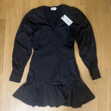 Black SELMA OMARI dress XS with long sleeves