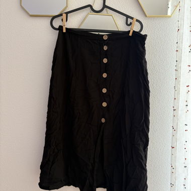 black skirt