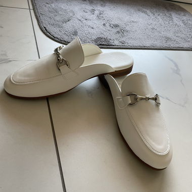 Mocassins mule blancs avec pince