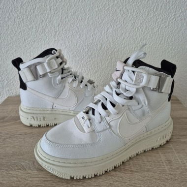 Nike Air Force 1,  pointure 36,5