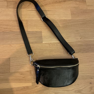 Borsa a tracolla nera scintillante