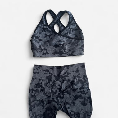 black and grey camo sports bra and leggings
