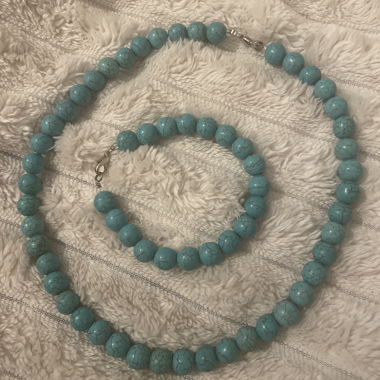Türkise Perlenkette und Armband