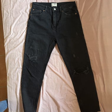 Black MOM High-Waist Jeans