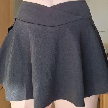 Jupe-culotte noire, taille S