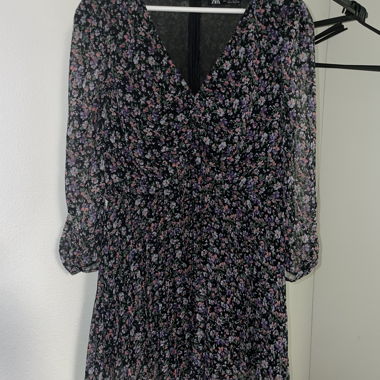 Zara Kleid