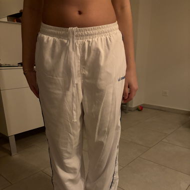 Weisse Jogginghose