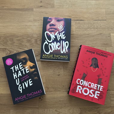 Libri di Angie Thomas (in inglese)