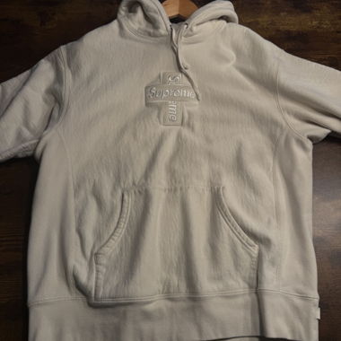 Supreme Hoodie mit Kreuz-Logo, beige