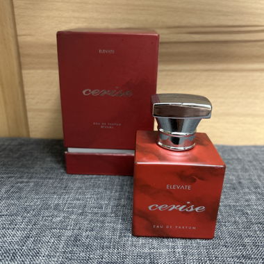 Parfum Elevate Cerise